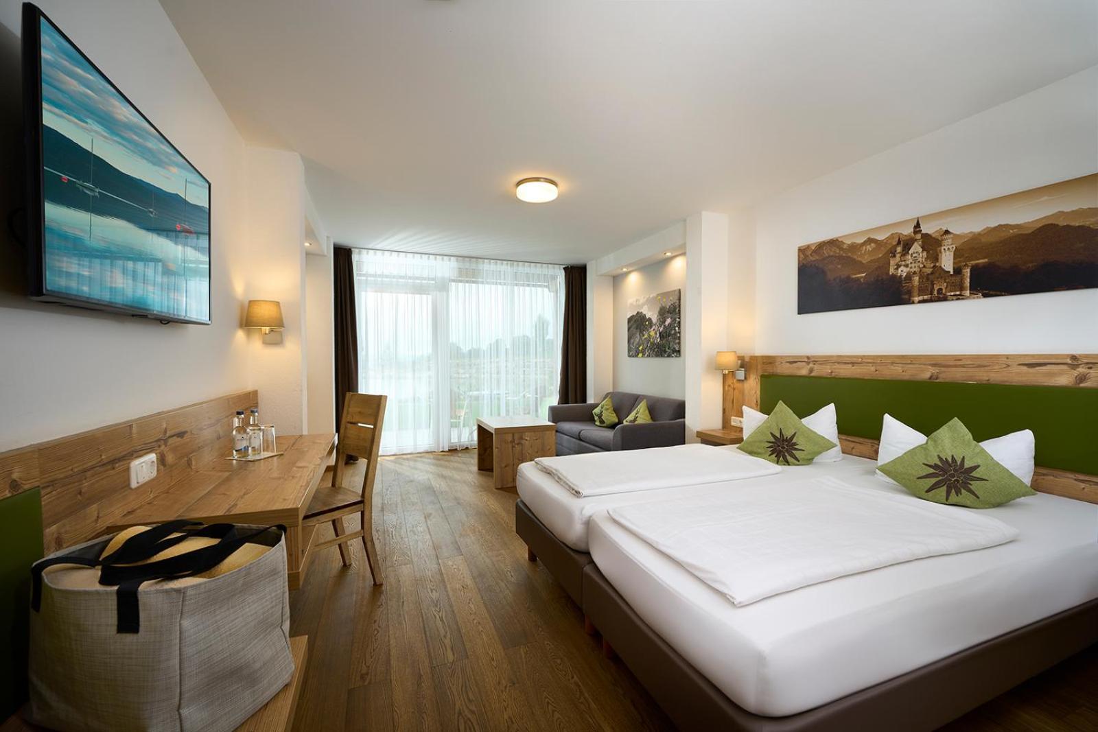 Hotel Nesselwanger Hof Экстерьер фото