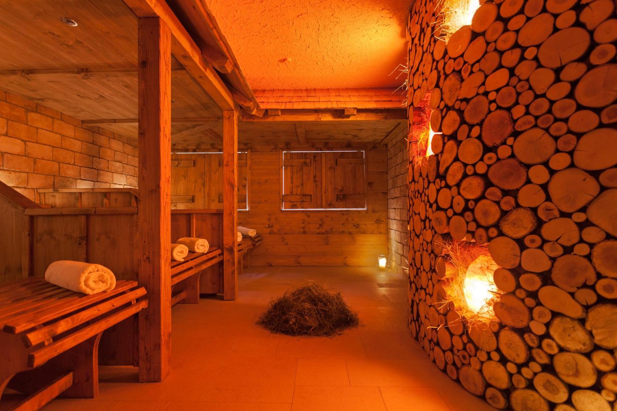 Hotel Nesselwanger Hof Экстерьер фото
