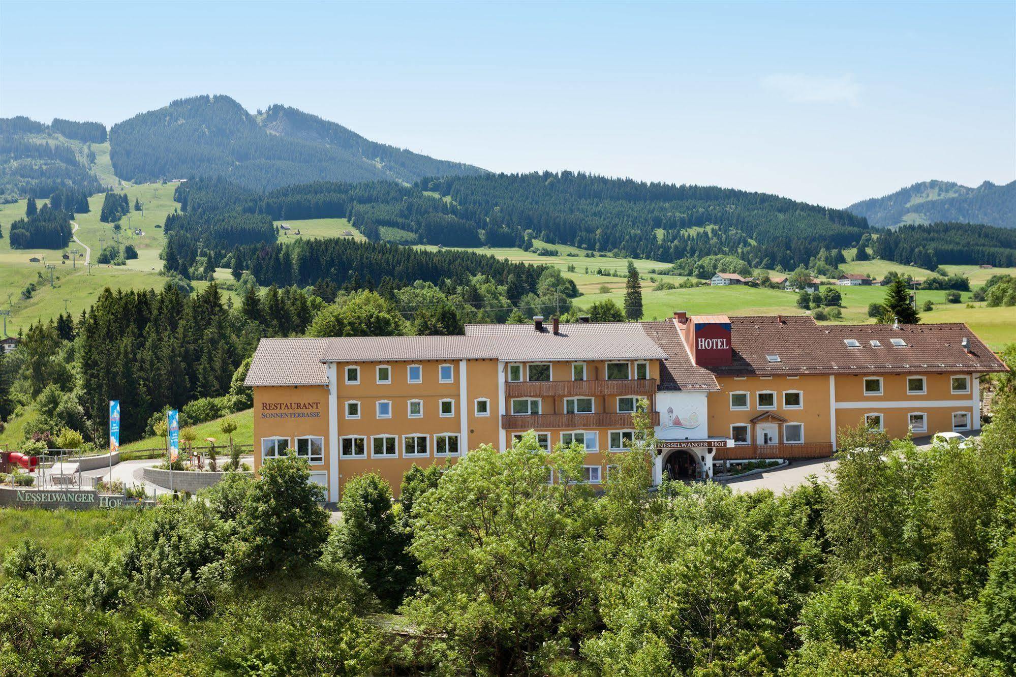 Hotel Nesselwanger Hof Экстерьер фото